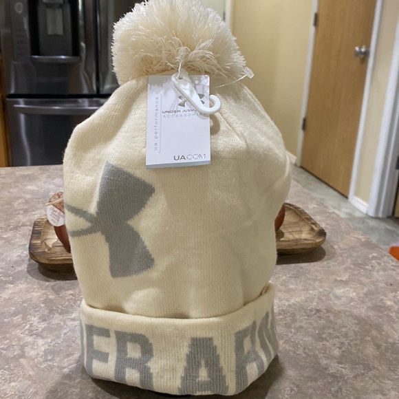 Nike Accessories - 4 beanies, 2 NWT, 2 NWOT